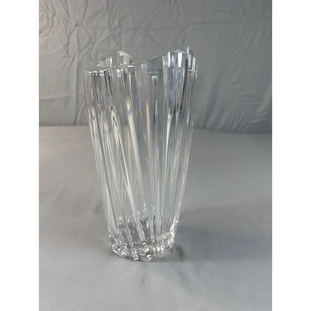 Vintage Clear Cut Glass Vase Heavy Ribbed Crystal Look 9
